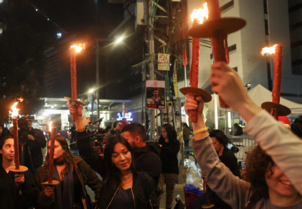 2025-01-15T180734Z_2020273228_RC2IACAKQTFY_RTRMADP_3_ISRAEL-PALESTINIANS-GAZA-HOSTAGES-PROTEST