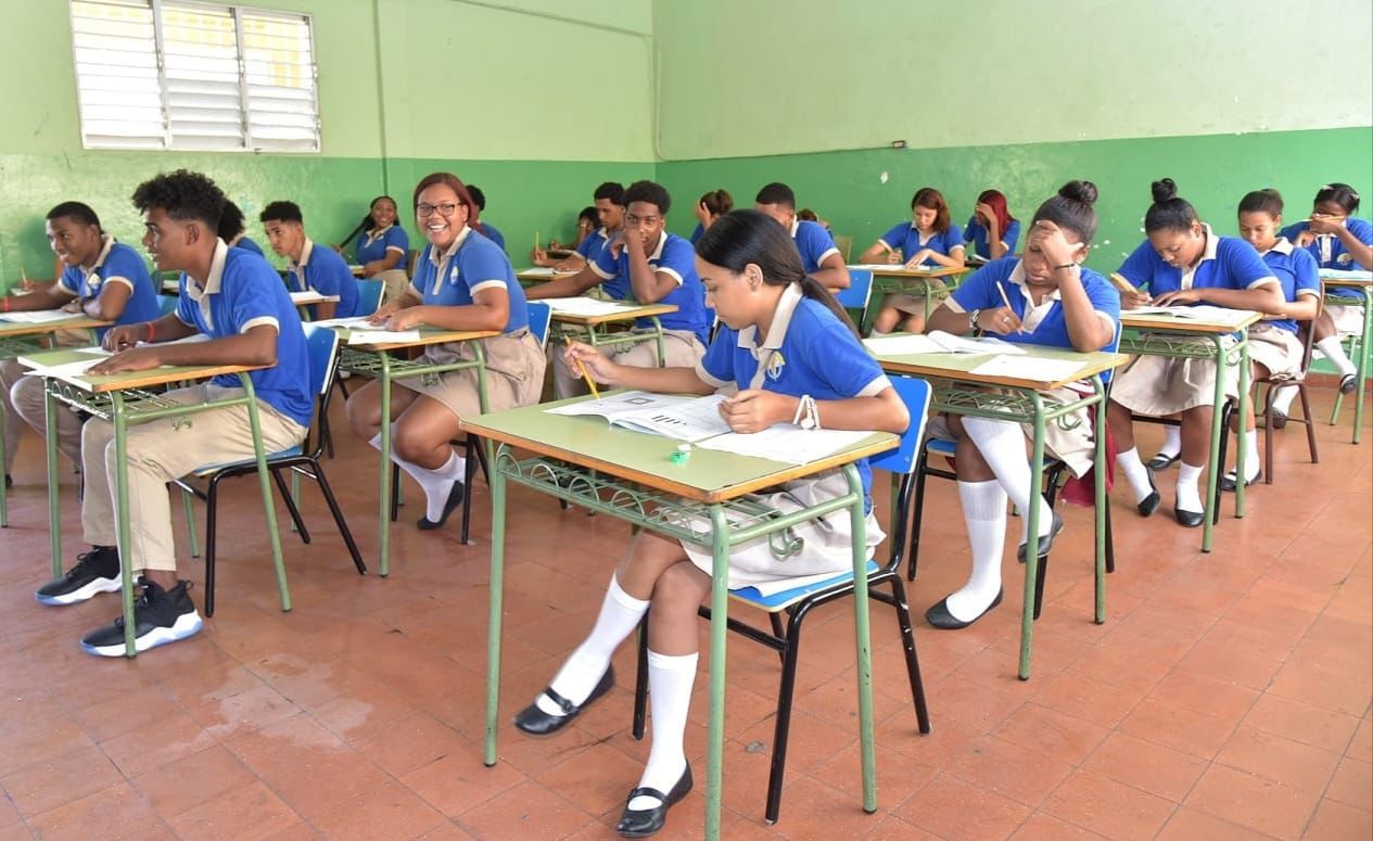 Estudiantes-toman-las-Pruebas-Nacionales-2025