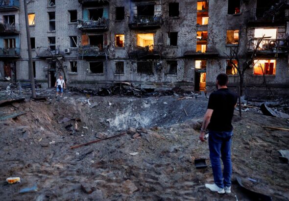 Al menos 18 muertos en uno de los peores bombardeos rusos contra Kiev: “Esto es un ataque terrorista”