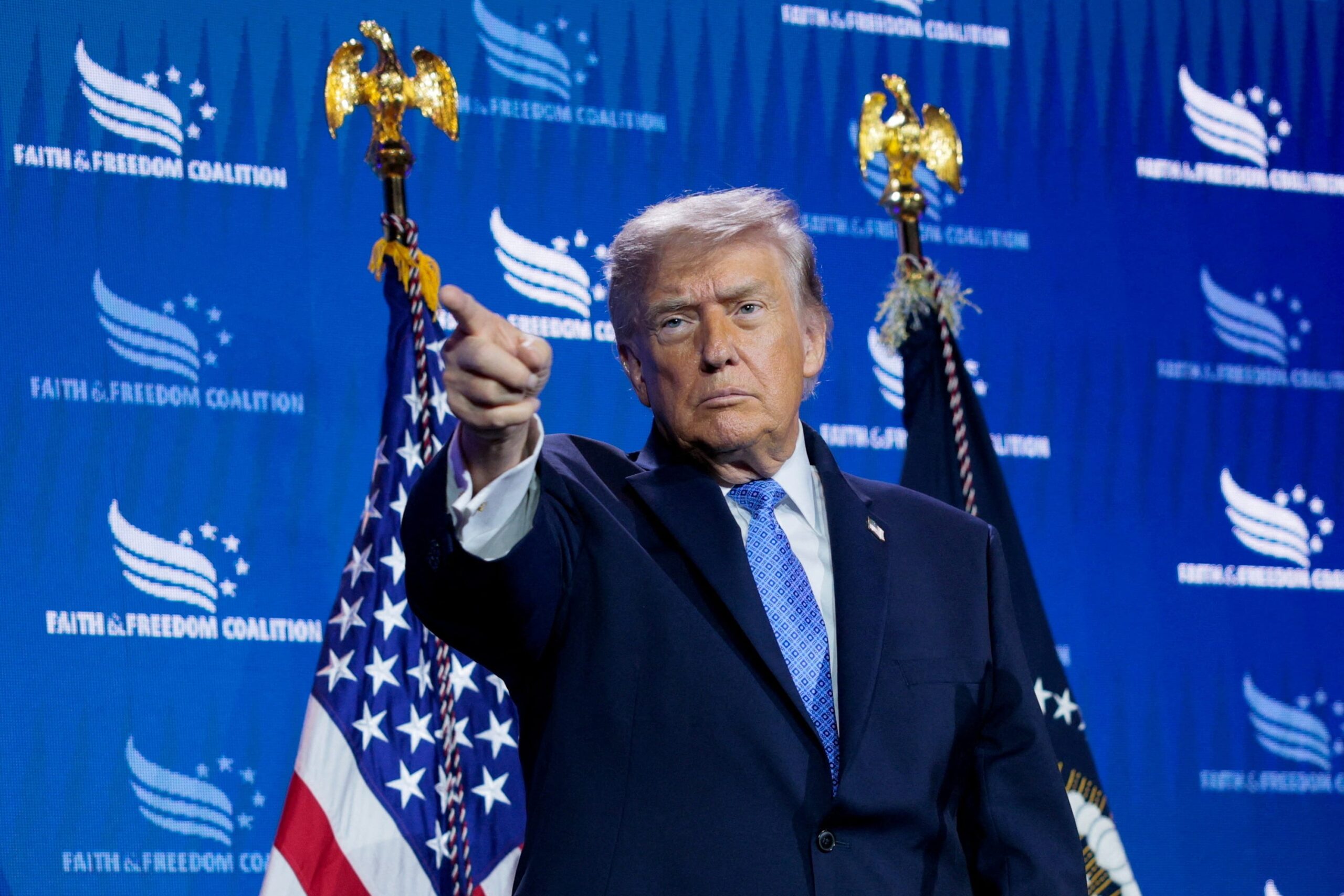 Trump ingresó 1.400 millones de dólares en criptomonedas en el primer año de su segundo mandato