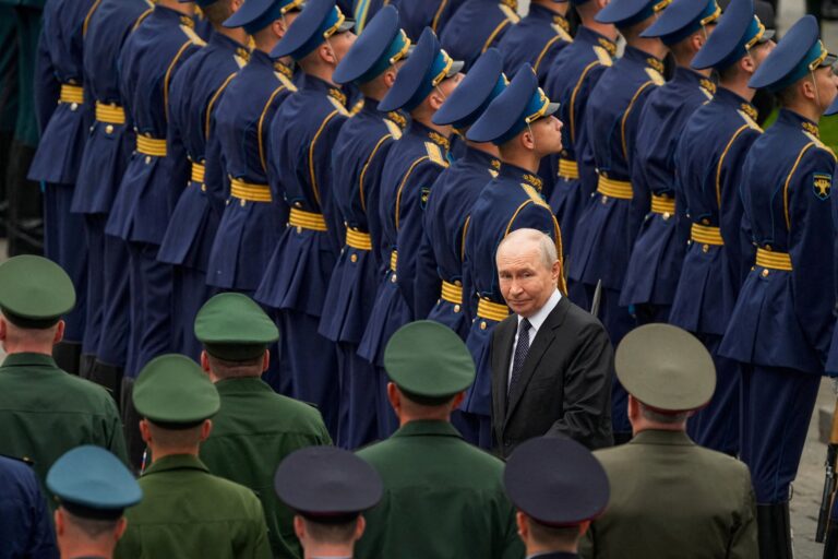 Nadie protesta en la Rusia de Putin, pero la guerra empieza a pasar factura a su popularidad