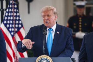 Trump anuncia un acuerdo para “el desarme total” de Hamás en el marco de su plan para Gaza