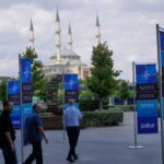 Ankara recibe a los líderes de la OTAN con cientos de detenciones preventivas, un blindaje total  y taxistas con colonia