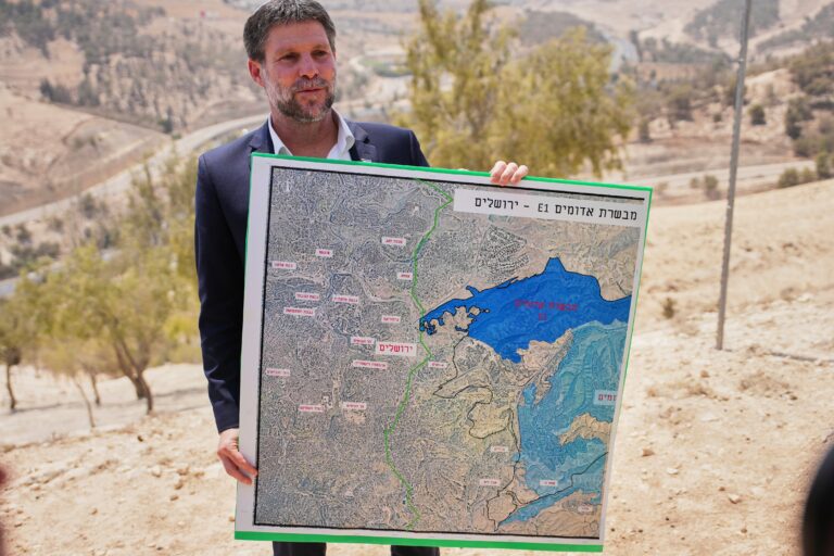 Europa exige a Israel que renuncie a construir un asentamiento que hace imposible un futuro Estado palestino
