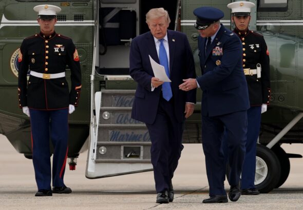 La guerra de Irán altera el rumbo de un Trump urgido por su baja popularidad