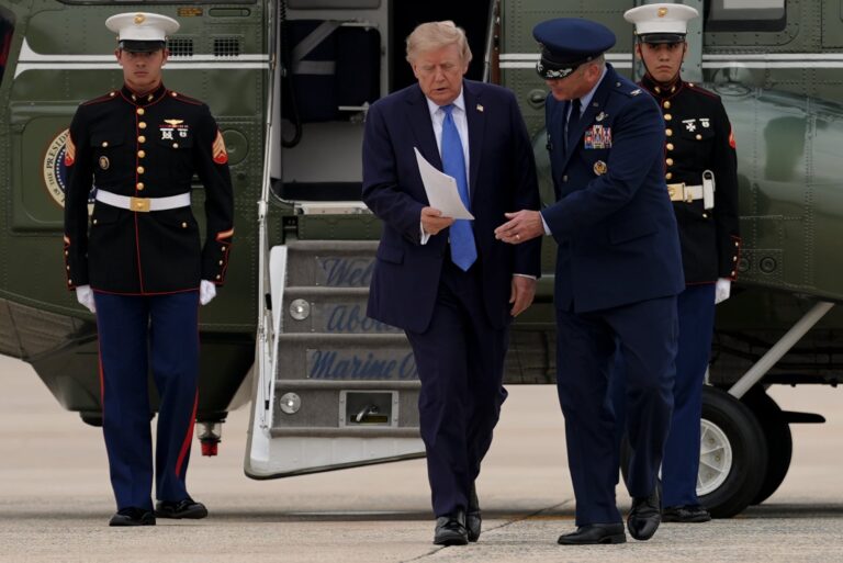 La guerra de Irán altera el rumbo de un Trump urgido por su baja popularidad