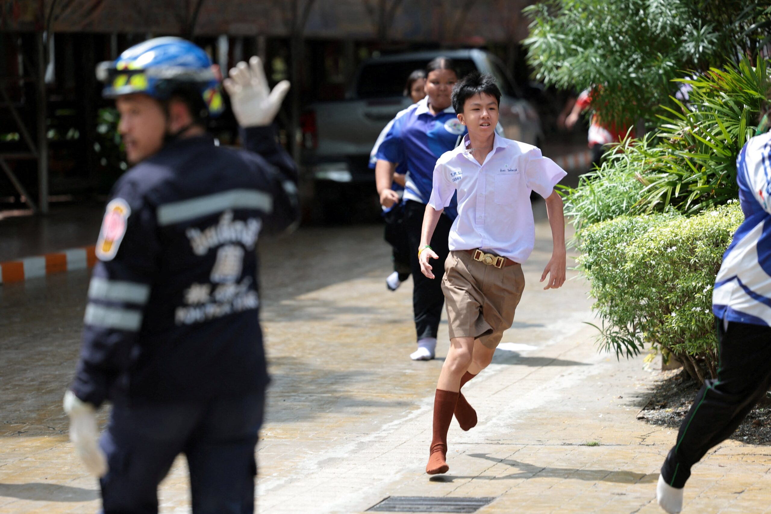 Un estudiante mata al menos a cinco personas en un tiroteo en un colegio de Tailandia