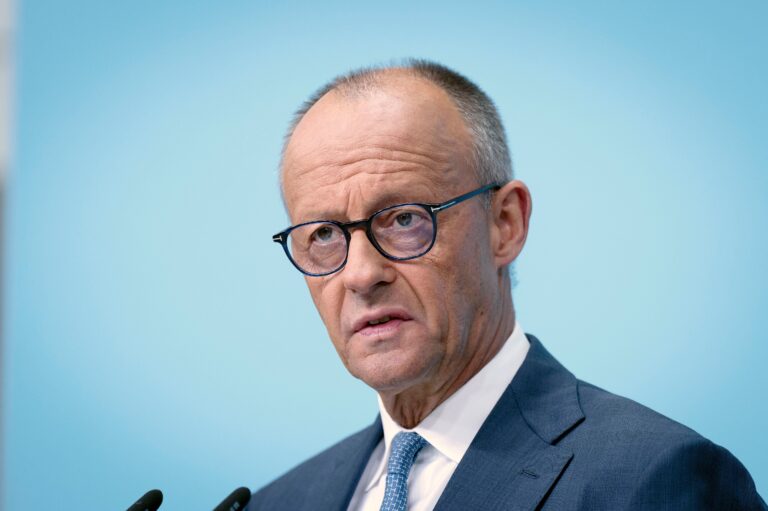 Merz acusa a la extrema derecha de querer llevar a cabo “una limpieza étnica” en Alemania