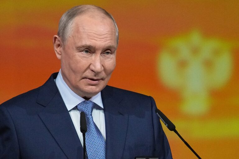 Rusia hipoteca su futuro económico por la guerra: defensa, seguridad y espionaje suman ya casi la mitad del gasto público