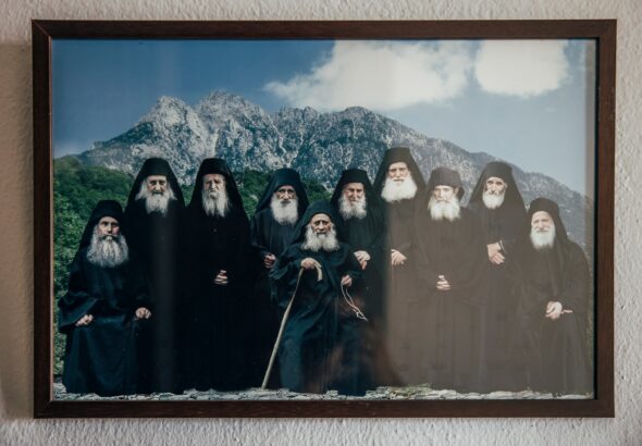 El monte Athos, el feudo de monjes de Europa que prohíbe la entrada de mujeres