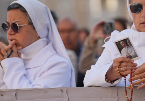 Un nuevo parte médico del Vaticano informa de que el Papa se recupera favorablemente tras la extirpación de un tumor maligno