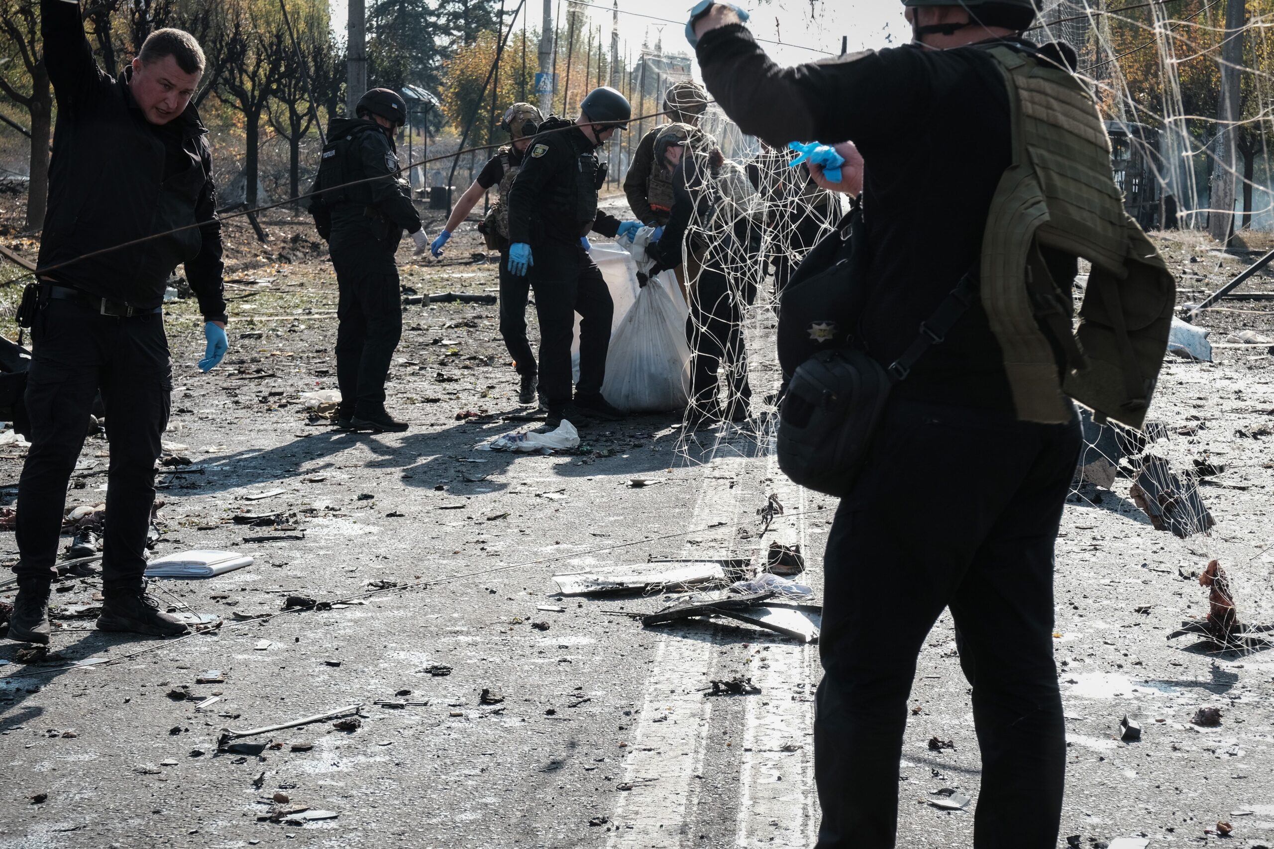 Rusia mata al menos a 33 personas en la ciudad de Kramatorsk en su segundo día de ataques masivos contra civiles