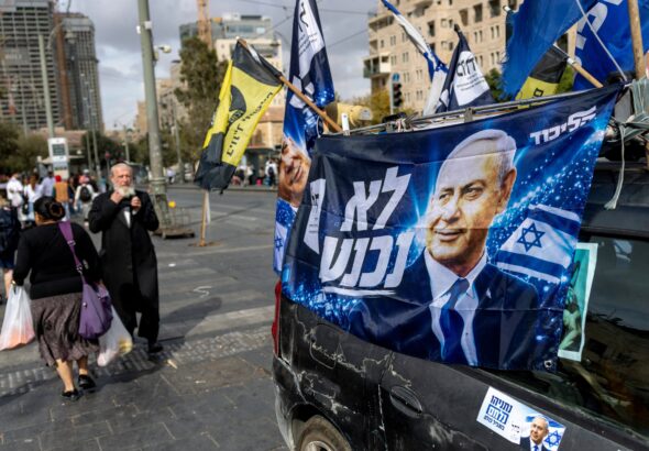 Israel afronta unas elecciones decisivas con Netanyahu y la oposición lejos de la mayoría