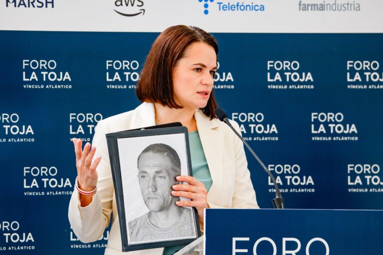 Svetlana Tijanóvskaya: “Si dejamos que Ucrania pierda la guerra, la pregunta será quién es el siguiente”