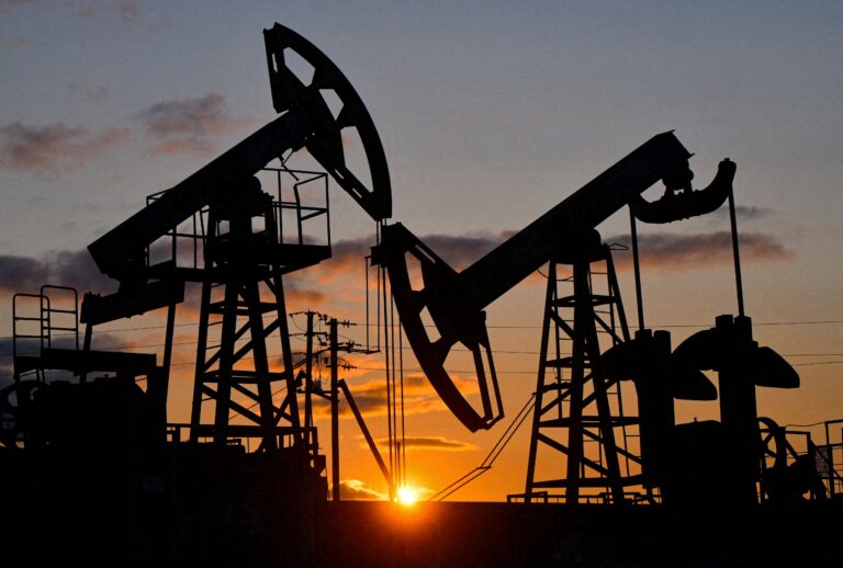 Trump anima a los ucranios a que “busquen un nuevo líder” tras un ataque de Kiev contra el sector petrolero ruso